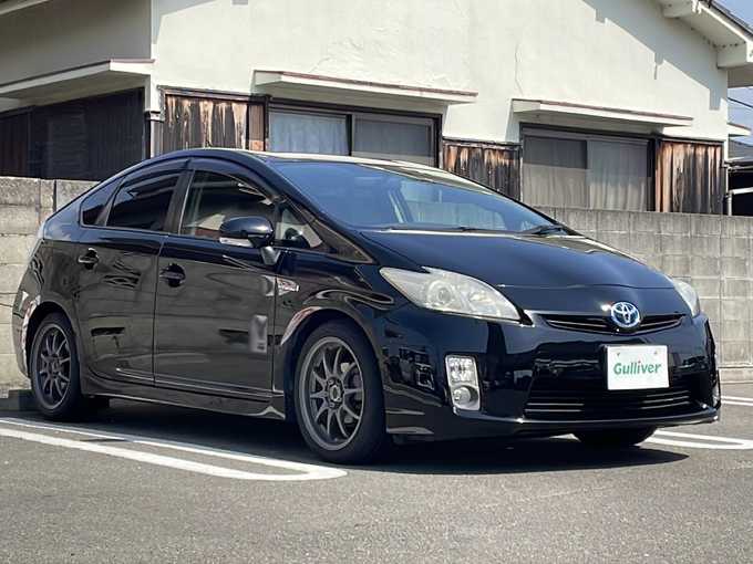 新着情報“プリウスG”2010年式ブラック入荷しました！