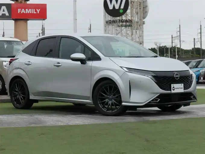 新着情報“オーラG”2022年式ブリリアントシルバー入荷しました！