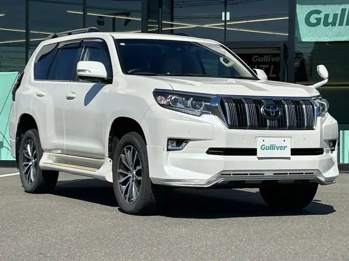 新着情報“ランドクルーザープラドTX Lパッケージ”2019年式ホワイトパールクリスタルシャイン入荷しました！