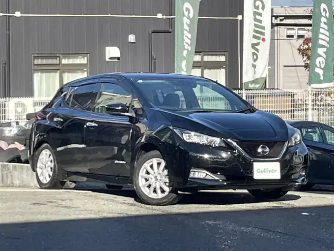 新着情報“リーフX 10万台記念車”2019年式スーパーブラック入荷しました！