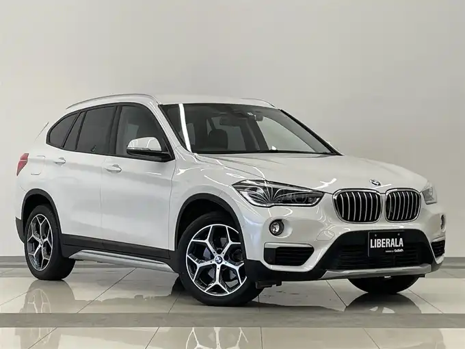 新着情報“Ｘ１xDrive 18d xライン ハイラインパッケージ”2019年式ミネラルホワイト入荷しました！