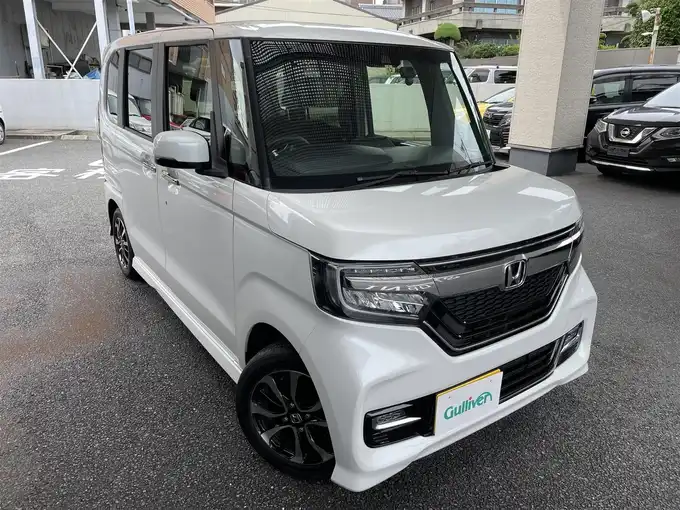 新着情報“Ｎ ＢＯＸカスタム G L ホンダセンシング”2019年式プラチナホワイトパール入荷しました！