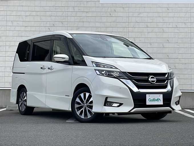 新着情報“セレナハイウェイスター VセレクションⅡ”2019年式ブリリアントホワイトパール入荷しました！