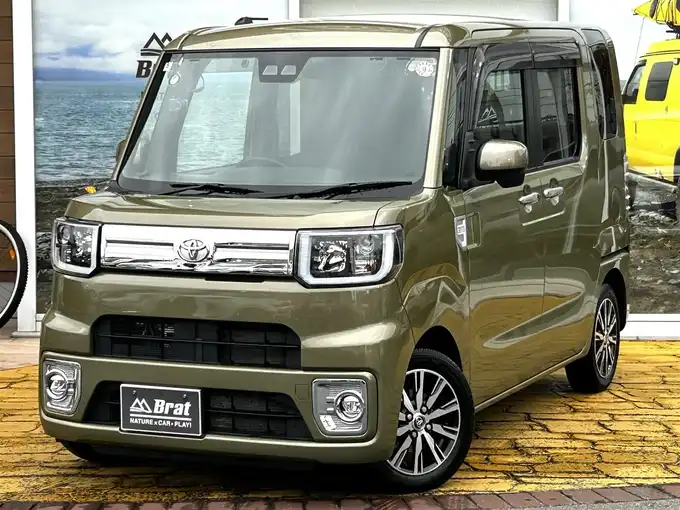 新着情報“ピクシスメガGターボ SAⅢ”2018年式緑入荷しました！