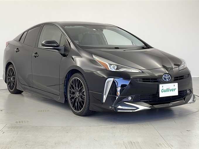 新着情報“プリウスAツーリングセレクション”2020年式アティチュードブラックマイカ入荷しました！