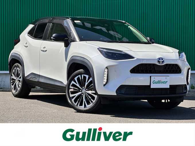 新着情報“ヤリスクロスハイブリッドZ”2020年式ブラックマイカ/ホワイトパールクリスタルシャイン 2トーン入荷しました！