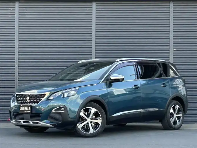 新着情報“５００８GT ブルーHDi”2017年式緑入荷しました！