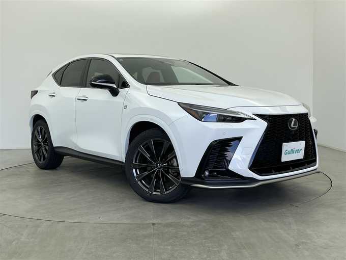 新着情報“ＮＸNX350h Fスポーツ”2022年式ホワイトノーヴァガラスフレーク入荷しました！