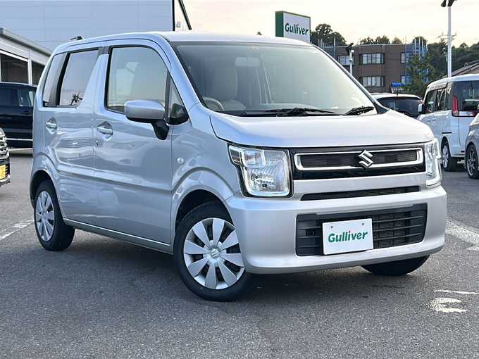 新着情報“ワゴンＲFA”2018年式シルキーシルバーメタリック入荷しました！