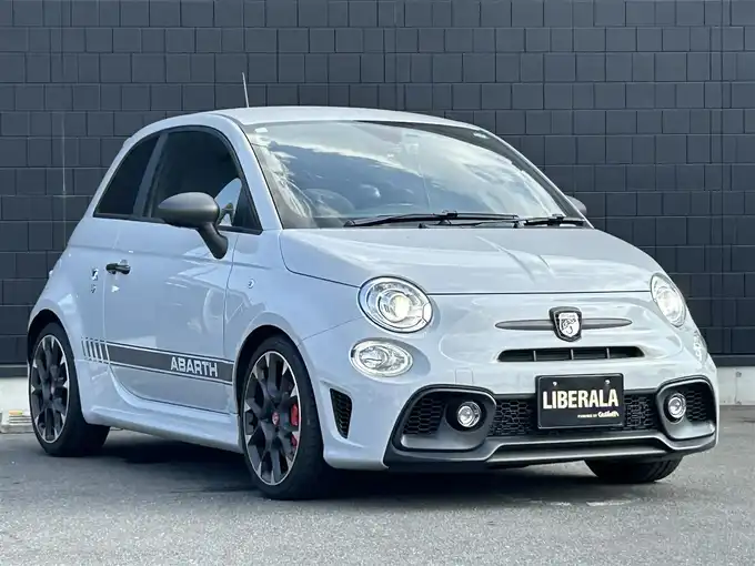 新着情報“アバルト５９５コンペティツィオーネ”2018年式グレーⅡ入荷しました！