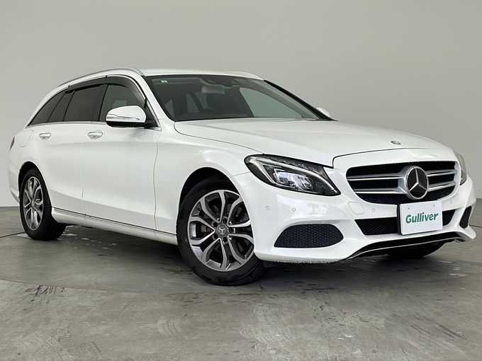新着情報“ＣクラスステーションワゴンC200 ステーションワゴン アバンギャルド”2015年式ポーラホワイト入荷しました！