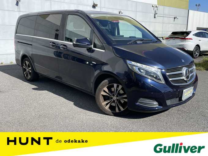 新着情報“ＶクラスV220d アバンギャルド ロング”2016年式カバンサイトブルー入荷しました！