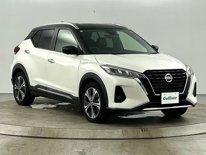 新着情報“キックスX”2020年式ブリリアントホワイトパール/ピュアブラック 2トーン入荷しました！