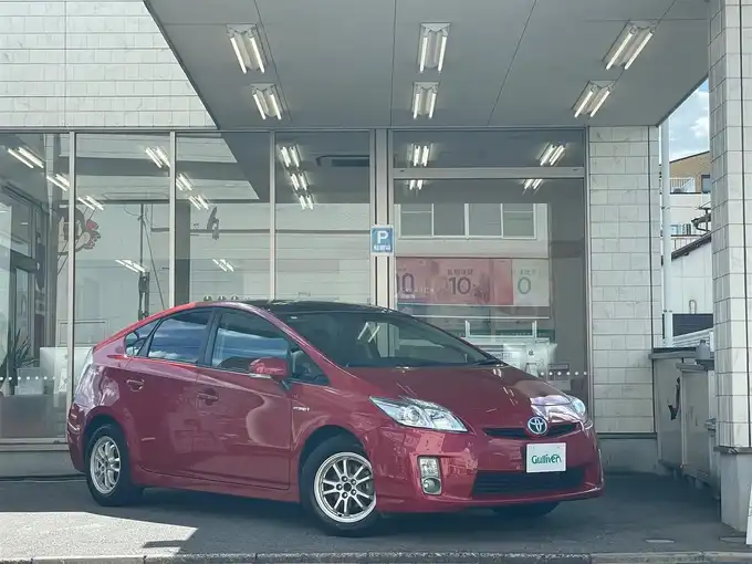 新着情報“プリウスS”2010年式レッドマイカメタリック入荷しました！