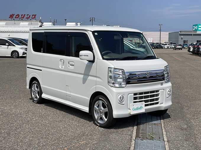 新着情報“エブリイワゴンPZターボスペシャル 標準ルーフ”2016年式パールホワイト入荷しました！
