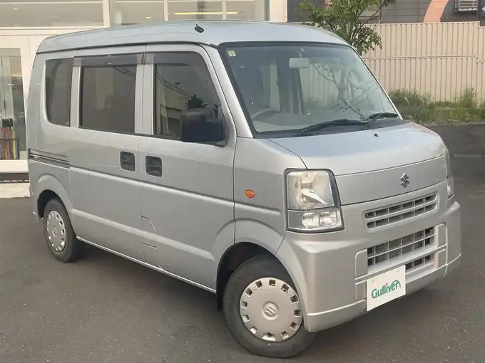 新着情報“エブリイジョイン”2013年式シルキーシルバーメタリック入荷しました！