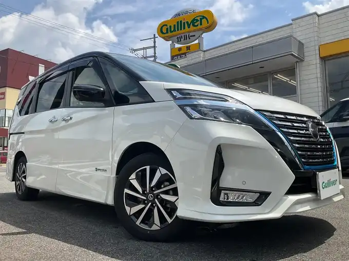 新着情報“セレナe－パワー ハイウェイスターV”2021年式ブリリアントホワイトパール 2トーン入荷しました！