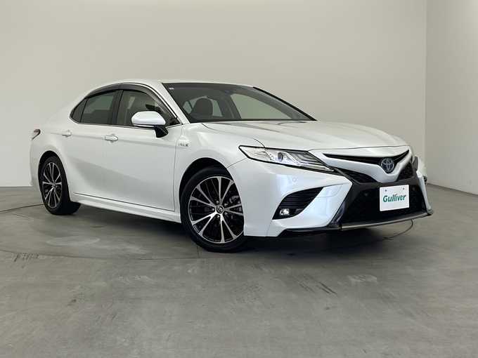 新着情報“カムリWSレザーパッケージ”2019年式プラチナホワイトパールマイカ入荷しました！