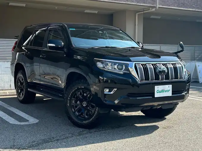 新着情報“ランドクルーザープラドTX Lパッケージ”2017年式ブラック入荷しました！