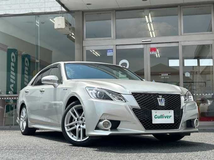 新着情報“クラウンハイブリッドアスリートS”2013年式プレシャスシルバー入荷しました！