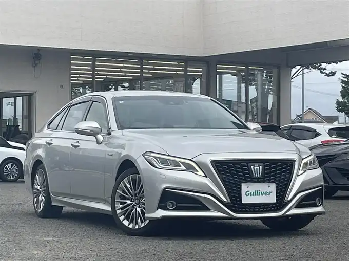 新着情報“クラウンハイブリッドG”2018年式プレシャスシルバー入荷しました！