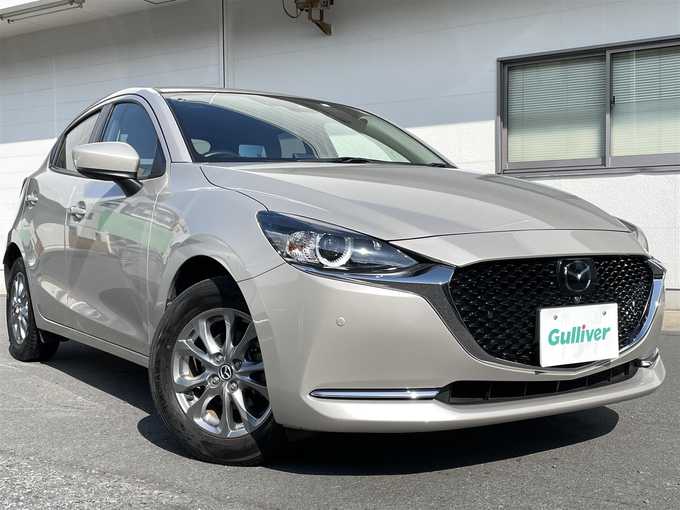 新着情報“ＭＡＺＤＡ２15S Lパッケージ”2023年式プラチナクォーツメタリック入荷しました！