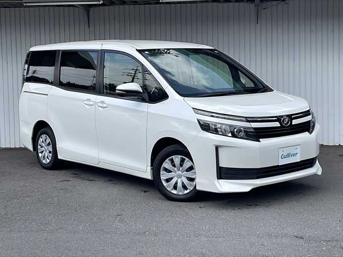 新着情報“ヴォクシーX”2016年式ホワイトパールクリスタルシャイン入荷しました！