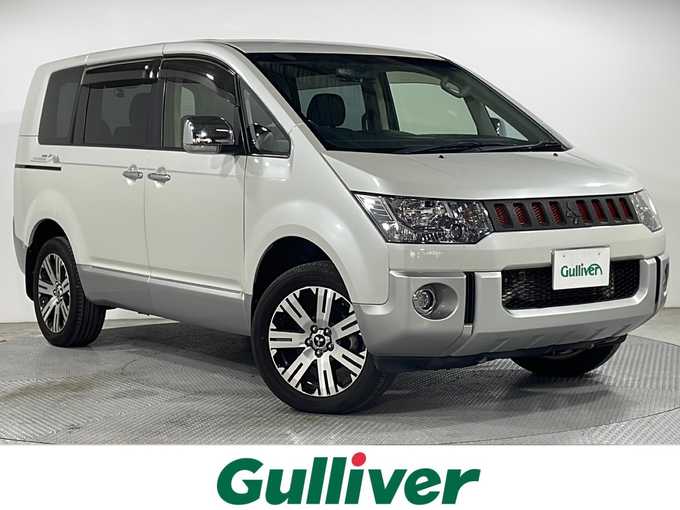 新着情報“デリカＤ：５シャモニー（MMCS非装着車）”2018年式ウォームホワイトP/スターリングシルバーM入荷しました！