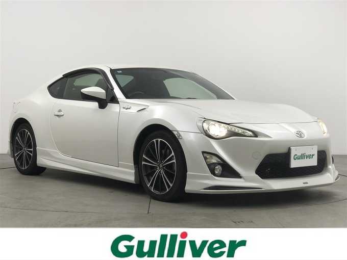 新着情報“８６GT”2012年式サテンホワイトパール入荷しました！