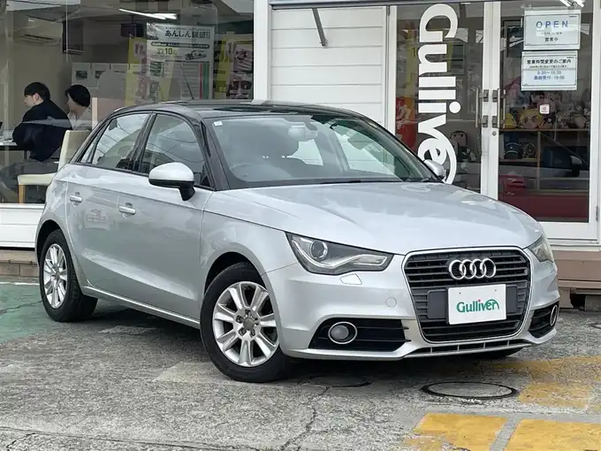 新着情報“Ａ１スポーツバック1．4TFSI”2013年式シルバー入荷しました！