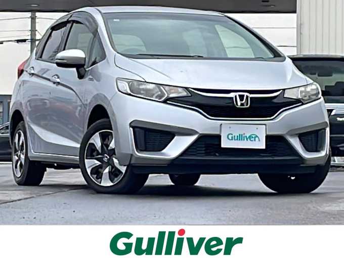 新着情報“フィットハイブリッドハイブリッド・Fパッケージ”2016年式アラバスターシルバーメタリック入荷しました！