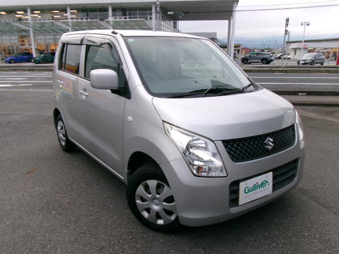 新着情報“ワゴンＲFX”2012年式シルキーシルバーメタリック入荷しました！