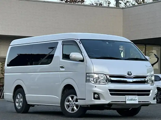 新着情報“ハイエースワゴンGL”2012年式ホワイトパールクリスタルシャイン入荷しました！