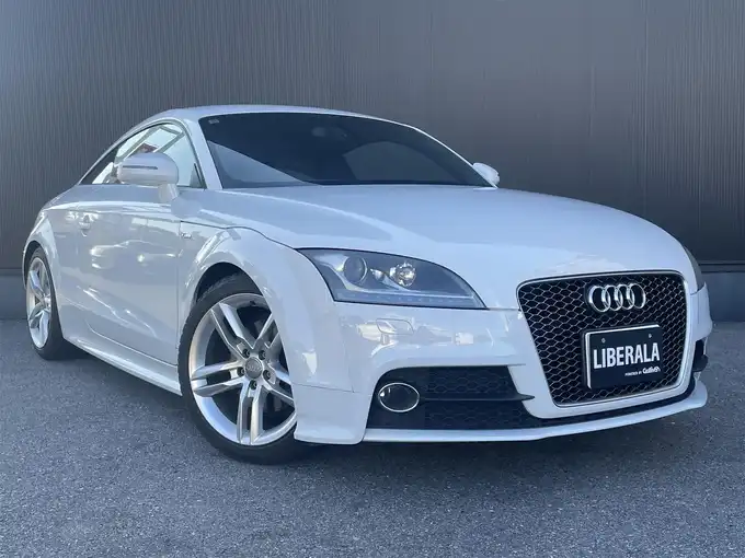 新着情報“ＴＴクーペ1．8TFSI Sラインコンペティション”2014年式白入荷しました！