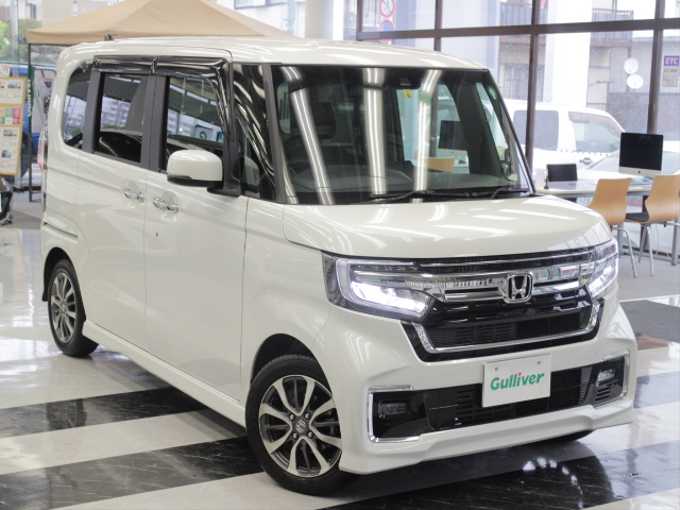 新着情報“Ｎ－ＢＯＸカスタムL”2022年式プラチナホワイトパール入荷しました！