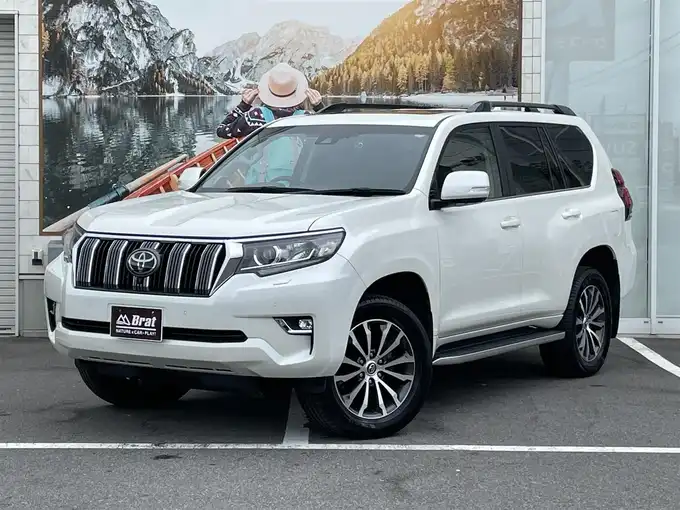 新着情報“ランドクルーザープラドTZ－G”2020年式ホワイトパールクリスタルシャイン入荷しました！