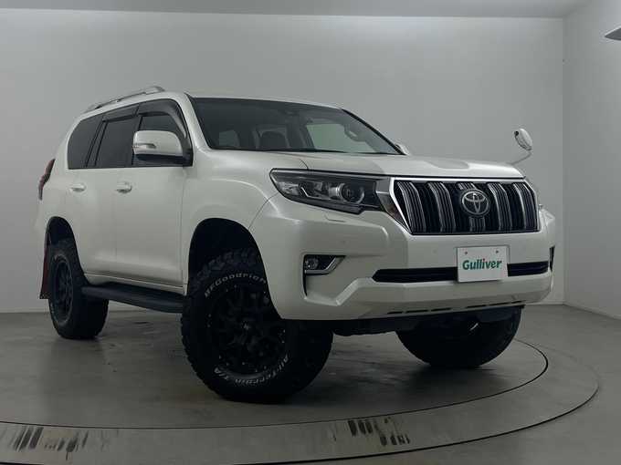 新着情報“ランドクルーザープラドTX Lパッケージ”2020年式ホワイトパールクリスタルシャイン入荷しました！