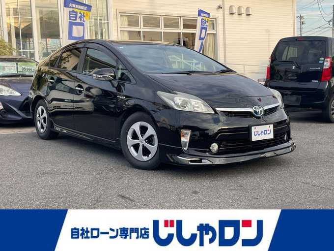 新着情報“プリウスG”2015年式ブラック入荷しました！
