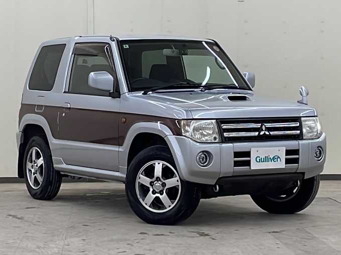 新着情報“パジェロミニナビエディションVR”2008年式クールシルバーM/ラズベリーレッドP入荷しました！