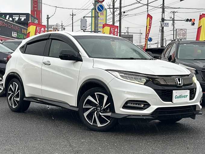 新着情報“ヴェゼルRS・ホンダセンシング”2019年式プラチナホワイトパール入荷しました！