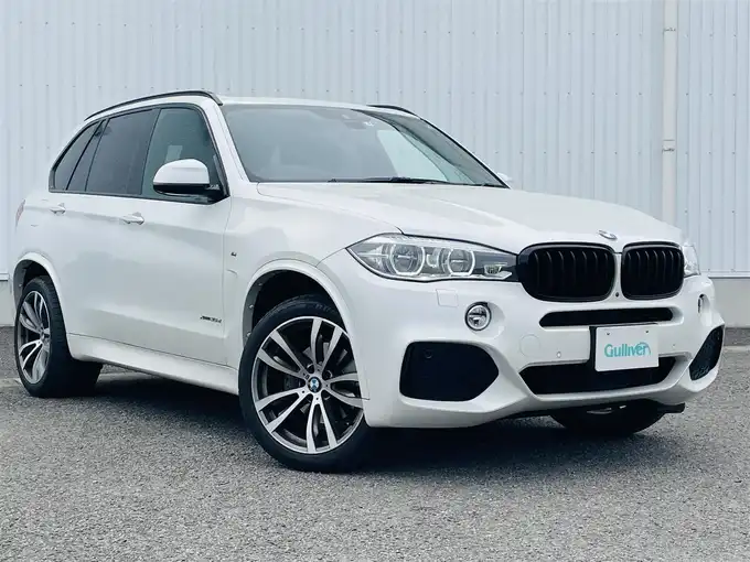 新着情報“Ｘ５xDrive 35d Mスポーツ”2015年式パール入荷しました！