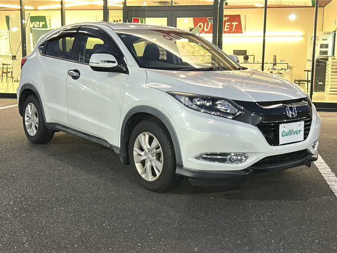 新着情報“ヴェゼルX・ホンダセンシング”2018年式ホワイトオーキッドパール入荷しました！