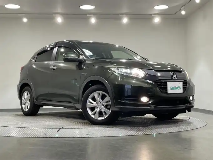 新着情報“ヴェゼルハイブリッドX”2015年式ミスティックグリーンパール入荷しました！