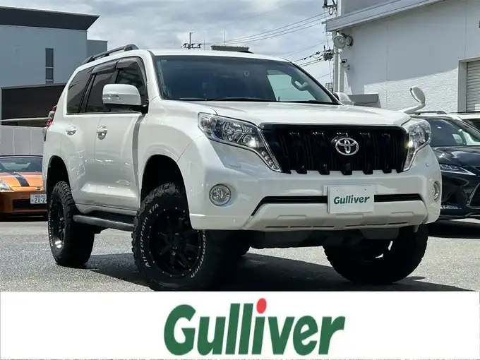 新着情報“ランドクルーザープラドTX”2015年式ホワイトパールクリスタルシャイン入荷しました！