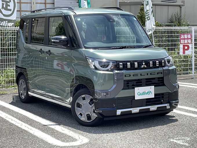 新着情報“デリカミニG”2024年式緑入荷しました！