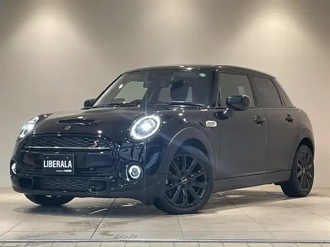 新着情報“ＭＩＮＩクーパーSD”2020年式ミッドナイト・ブラック・メタリック入荷しました！