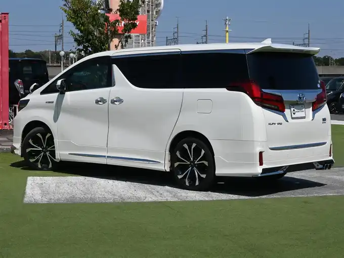 新着情報“アルファードハイブリッドハイブリッドSR Cパッケージ”2018年