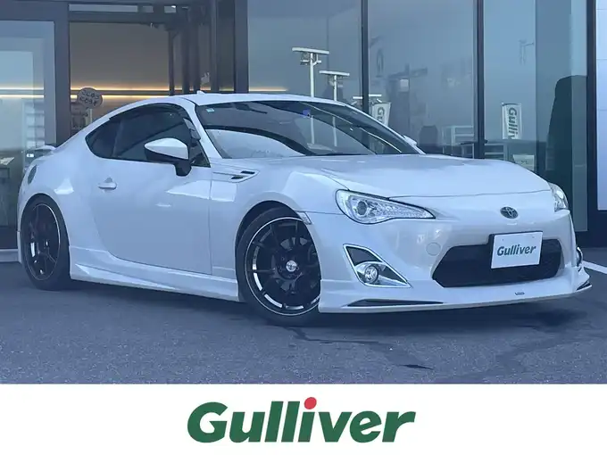 新着情報“８６GTリミテッド”2012年式サテンホワイトパール入荷しました！