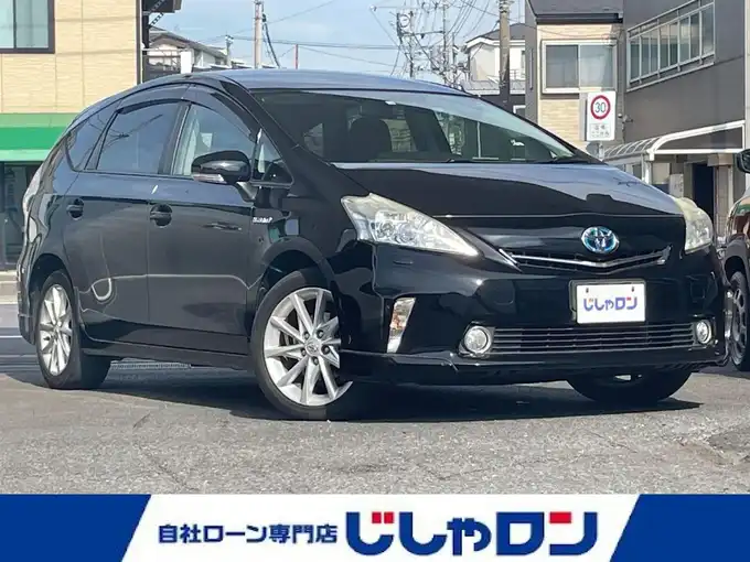 新着情報“プリウスαGツーリングセレクション・スカイライトパッケージ”2012年式ブラック入荷しました！