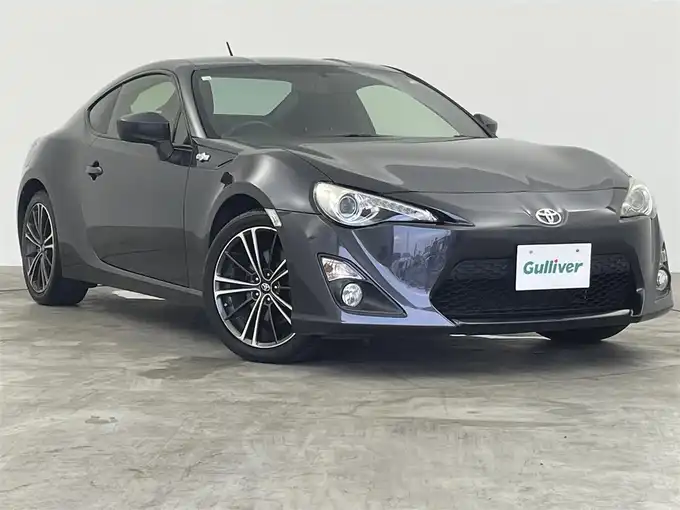 新着情報“８６GT”2013年式ダークグレーメタリック入荷しました！
